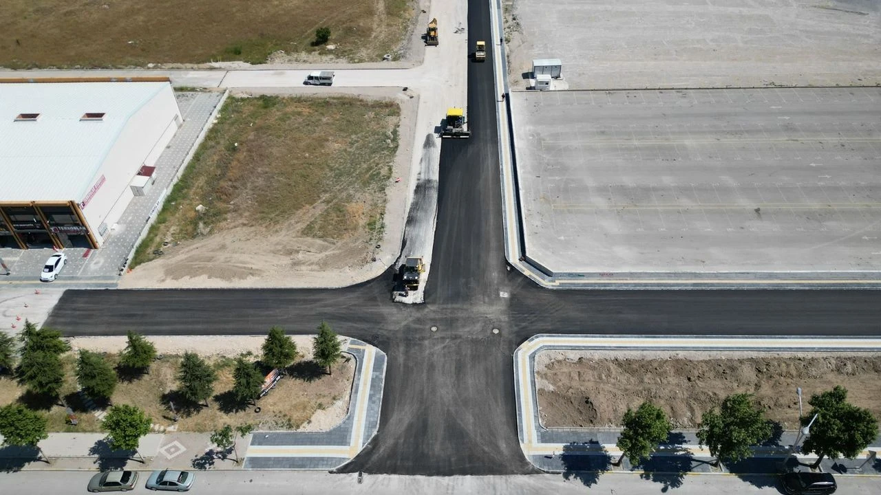 İki hastaneyi buluşturan yeni yol