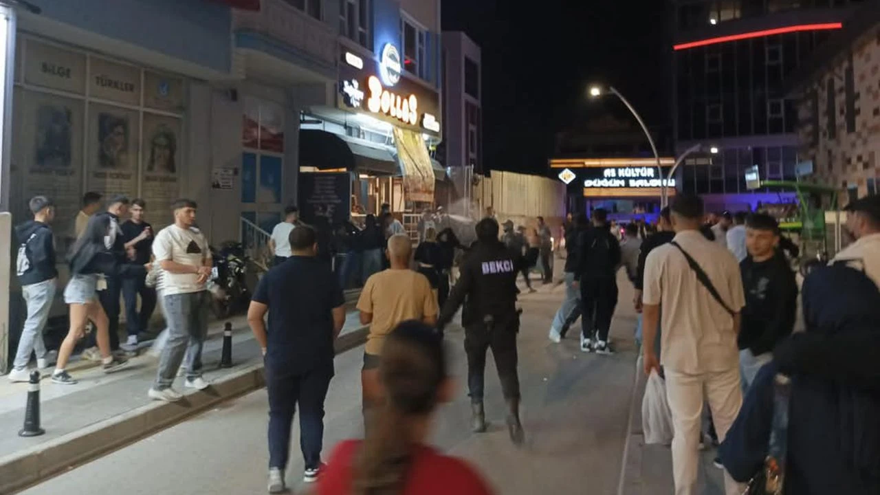 Fatma Turgut konserinde kavga çıktı